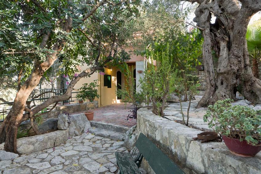 Agathes Traditional Houses Kastellos Exterior photo